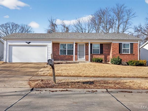 12887 Fox Haven Drive, Florissant, MO 63033