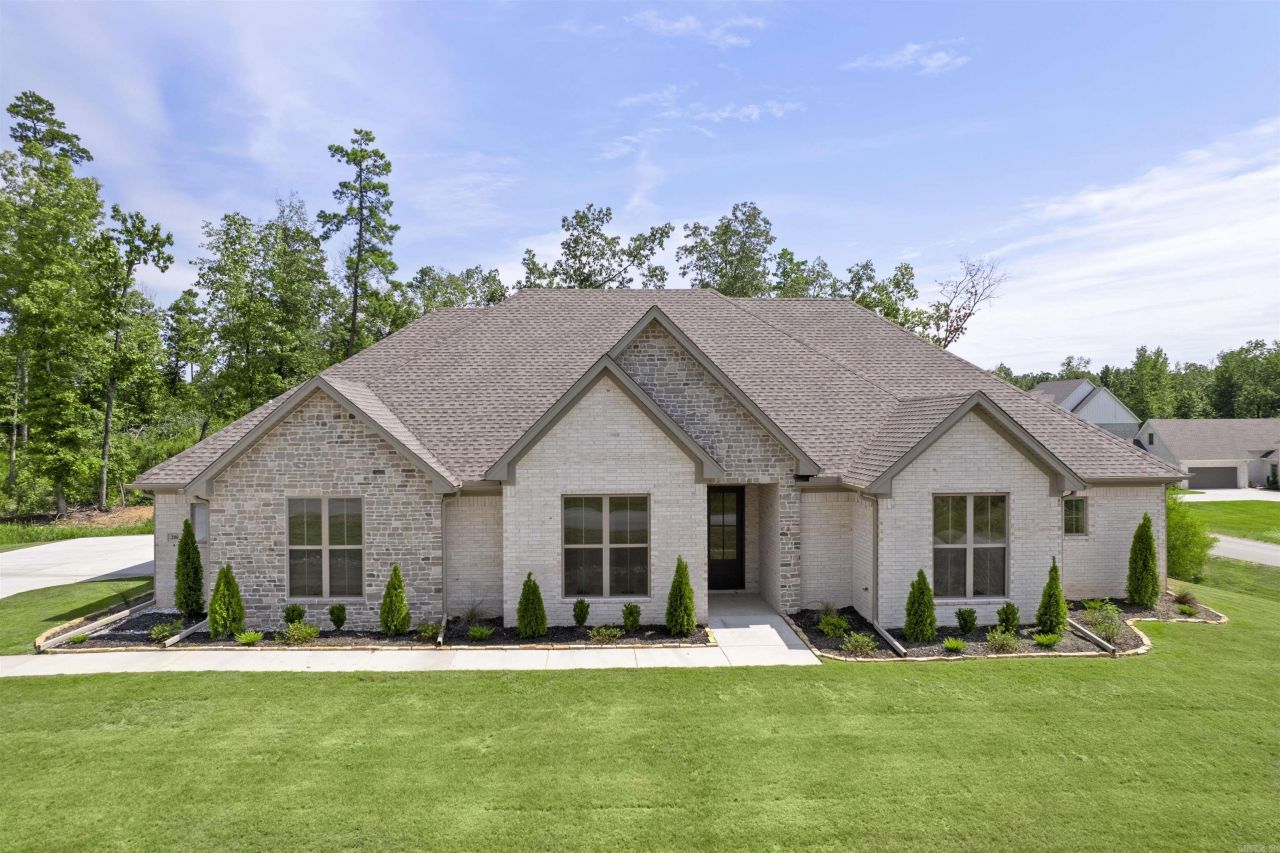 200 Middleton Place Drive Benton, AR 72019