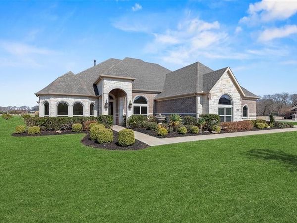 100 Lilyfield Drive, Lucas, TX 75002