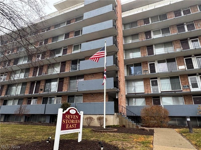 2331 E Market Street, Akron, OH 44312 Photo 1