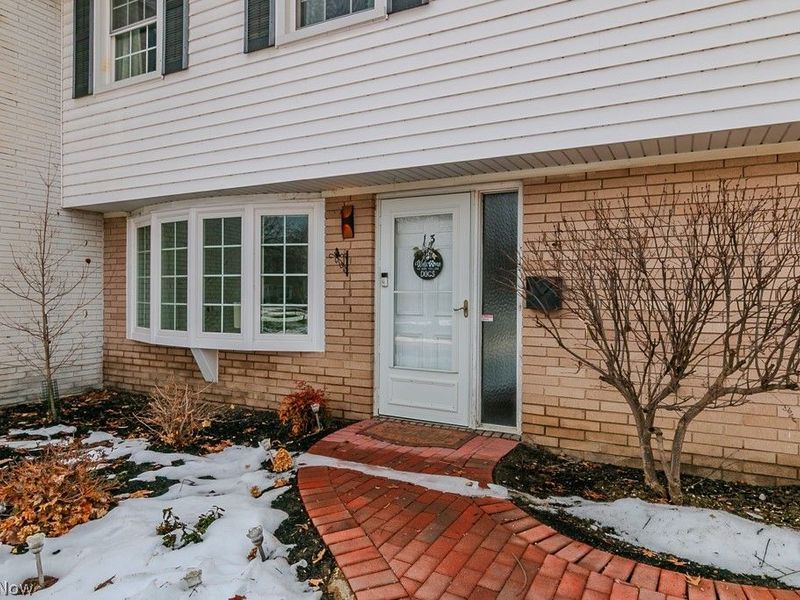 10 Meadowlawn Drive, Unit 13, Mentor, OH 44060 Photo 2