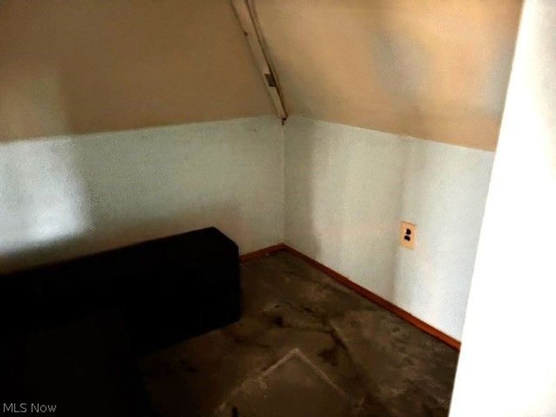 4009 Hyde Avenue, Cleveland, OH 44109 Photo 31