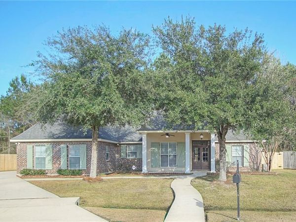 417 MILLSTONE Court, Covington, LA 70433