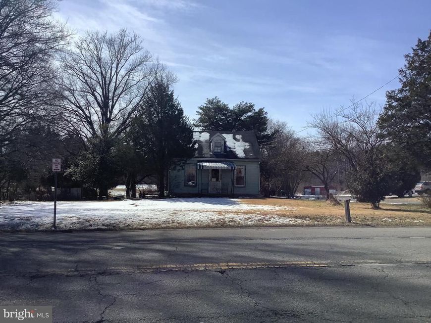 7705 Old Alexandria Ferry Road, Clinton, MD 20735 Main Photo