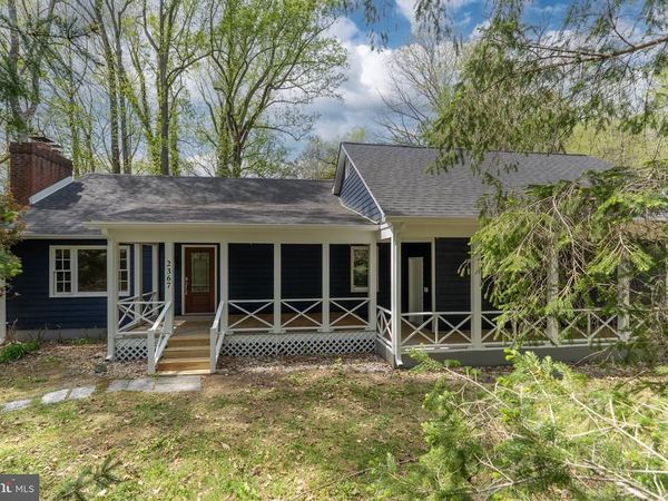 2367 N LAKESHORE DRIVE, LOUISA, VA 23093