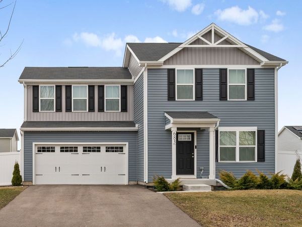 683 Wild Prairie Point, Hampshire, IL 60140