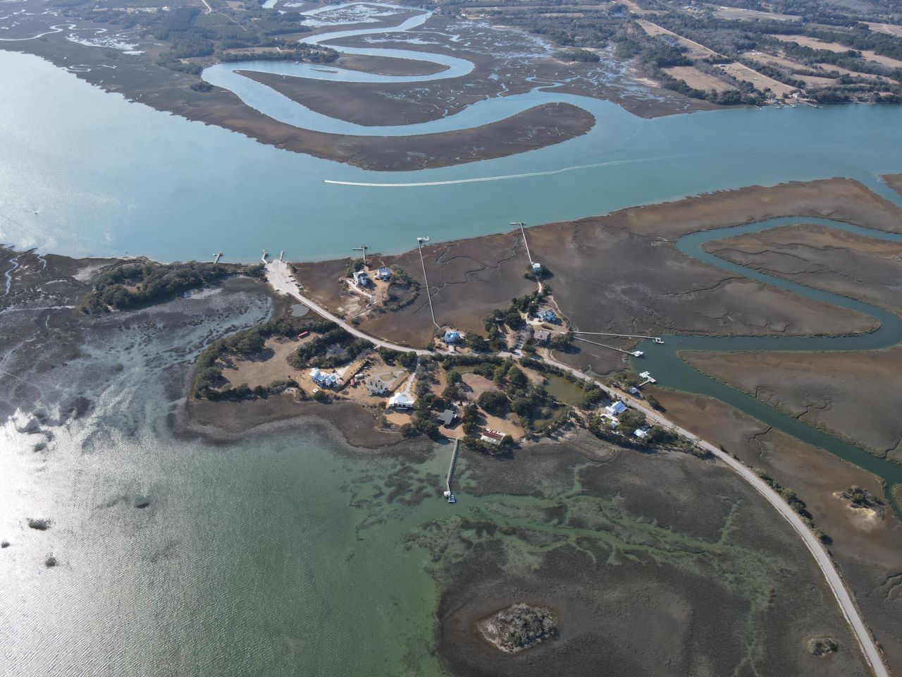 2421 Sol Legare Road Photo 8