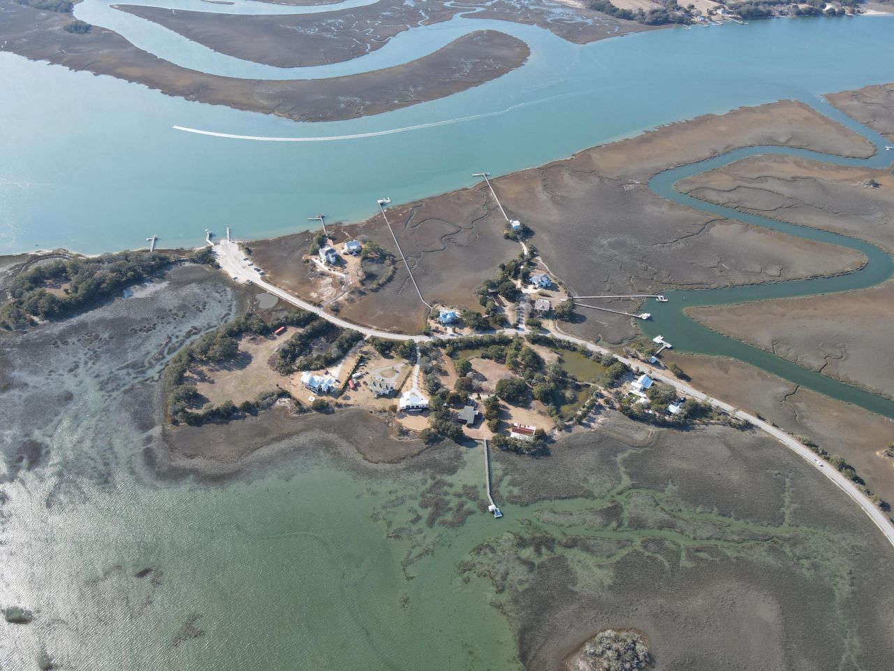 2421 Sol Legare Road Photo 9