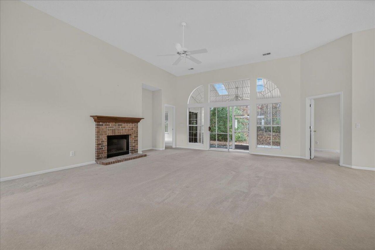 3412 Forest Glen Drive Photo 10