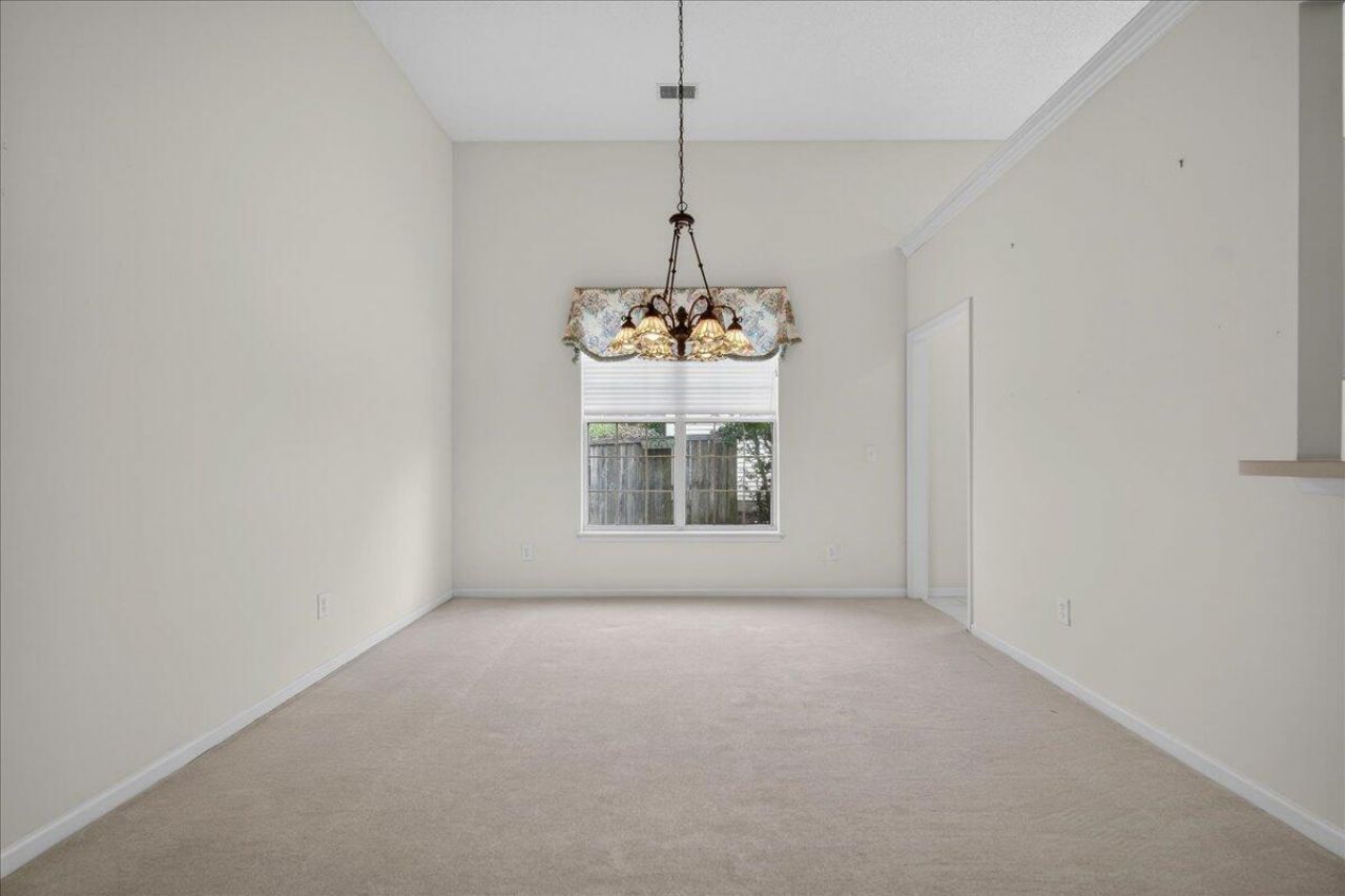 3412 Forest Glen Drive Photo 13