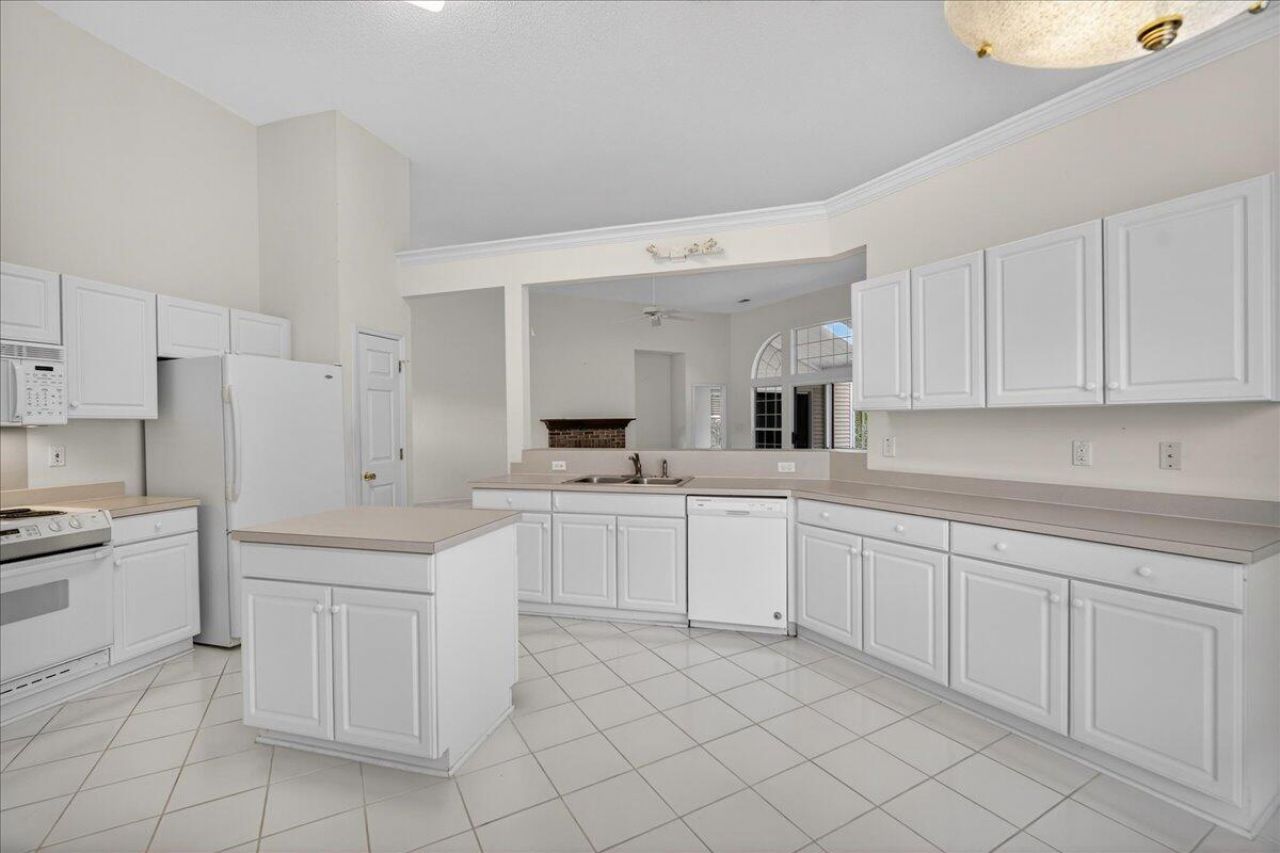 3412 Forest Glen Drive Photo 16