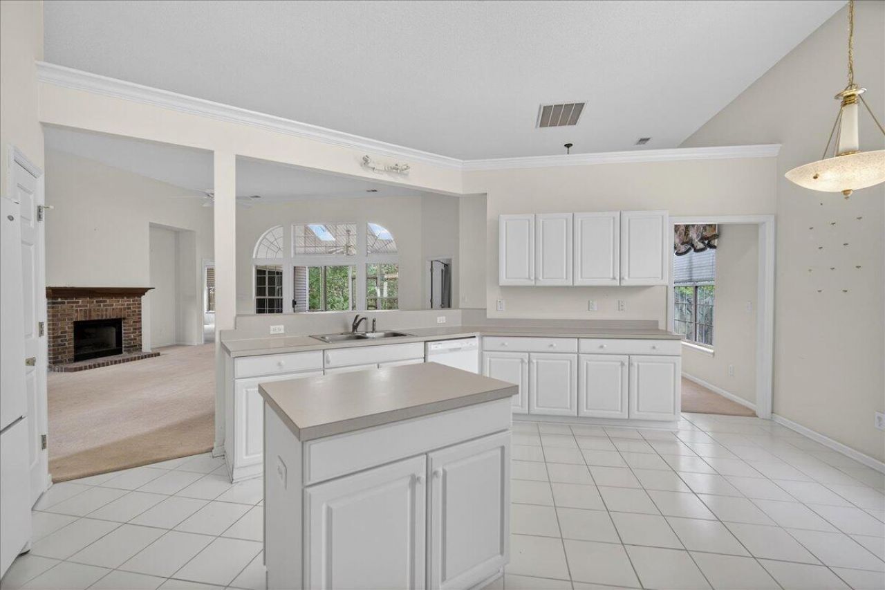 3412 Forest Glen Drive Photo 17