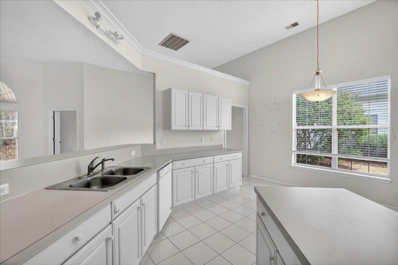 3412 Forest Glen Drive Photo 19