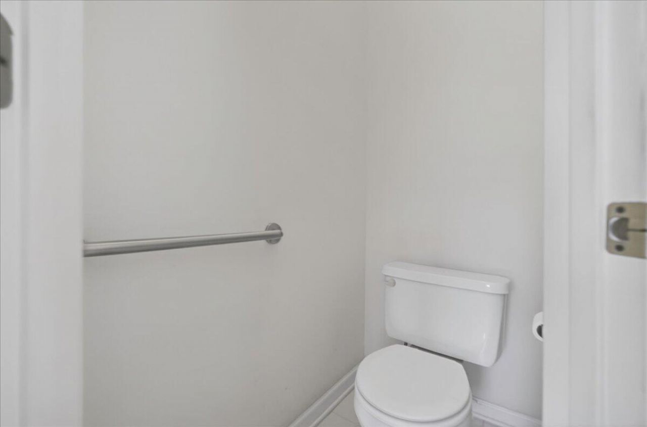 3412 Forest Glen Drive Photo 29