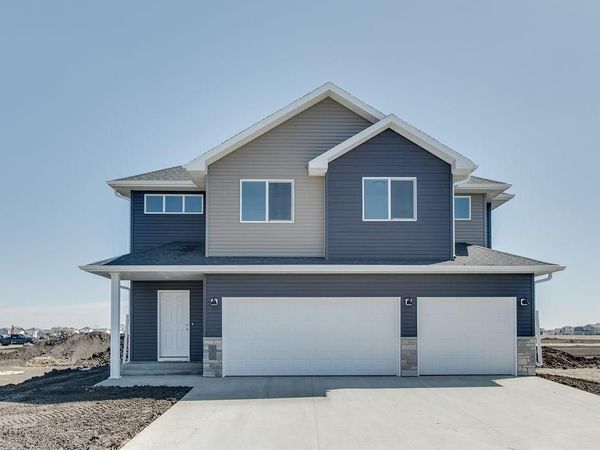 6810 32 Street S, Fargo, ND 58104