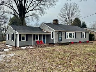 1068 Ivy Street NW North Canton, OH 44720