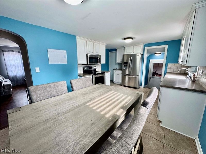 1068 Ivy Street NW, North Canton, OH 44720 Photo 12