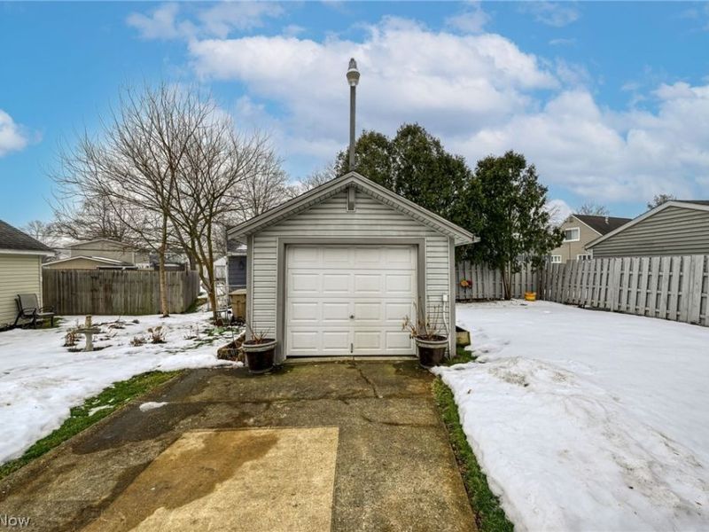 2374 Roth Drive, Cuyahoga Falls, OH 44221 Photo 42