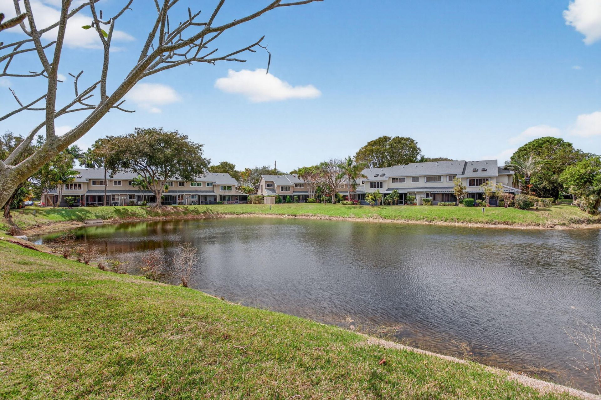 2274 Discovery Circle W, Unit 2274, Deerfield Beach, FL 33442 Photo