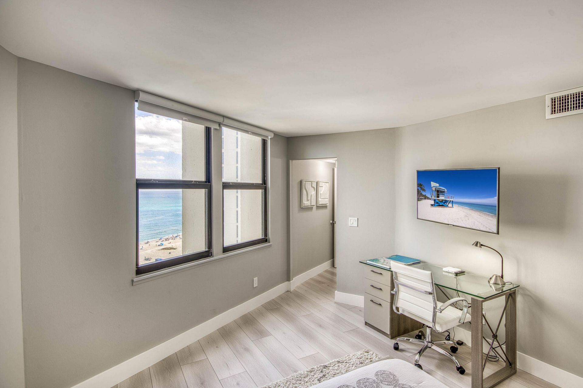 2800 N Ocean Drive, Unit B-15d, Singer Island, FL 33404 Photo