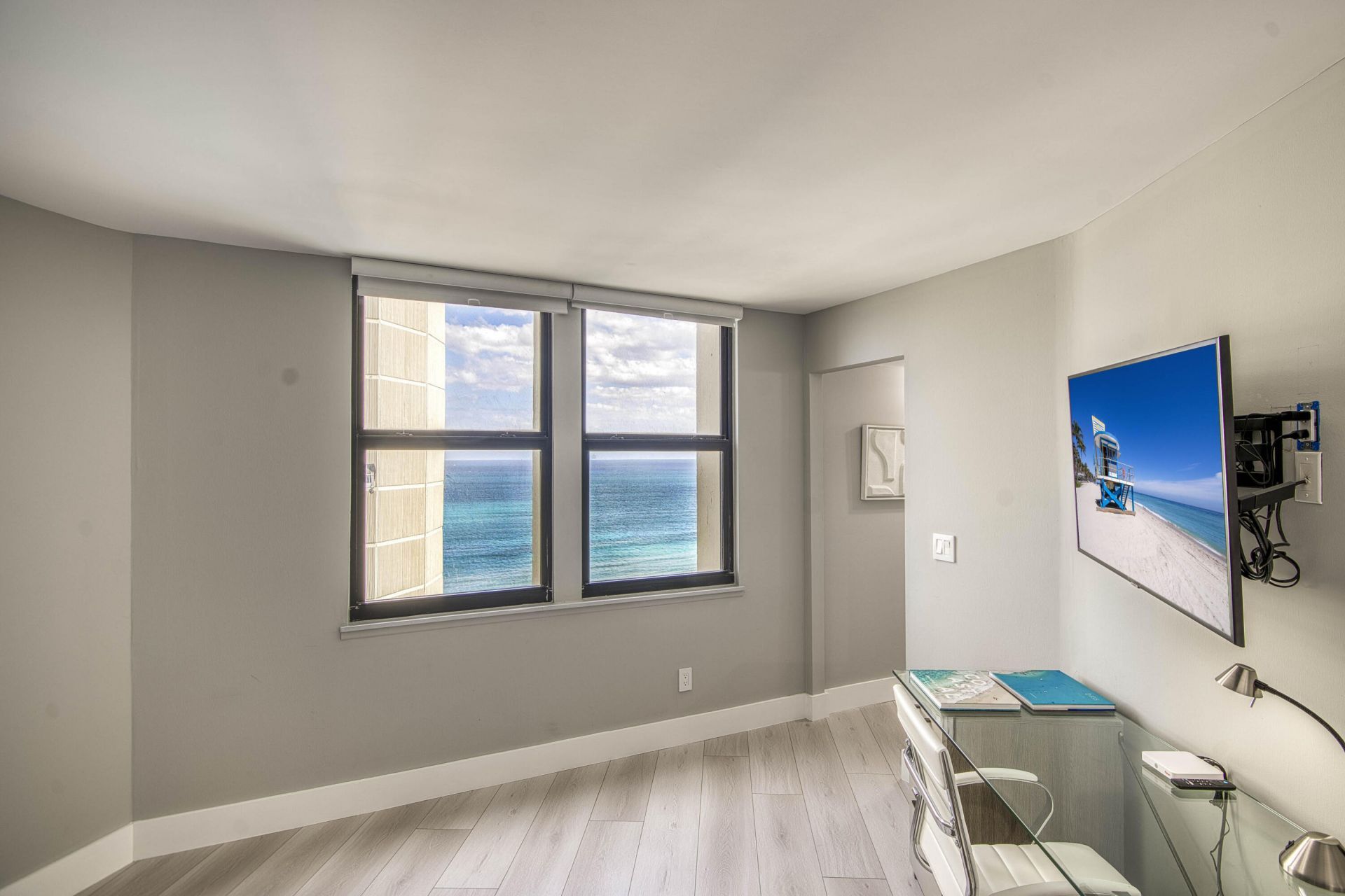 2800 N Ocean Drive, Unit B-15d, Singer Island, FL 33404 Photo