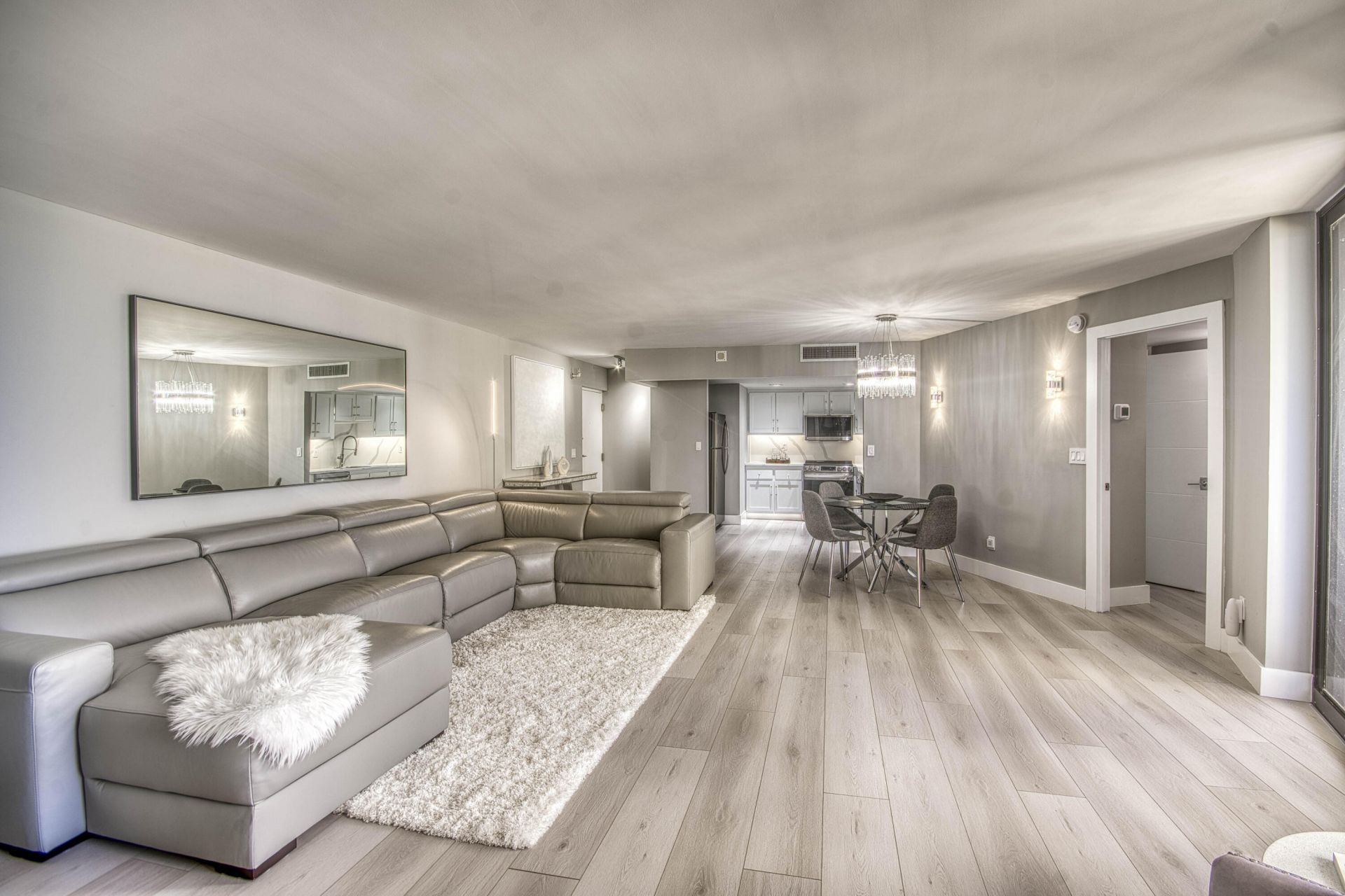 2800 N Ocean Drive, Unit B-15d, Singer Island, FL 33404 Photo