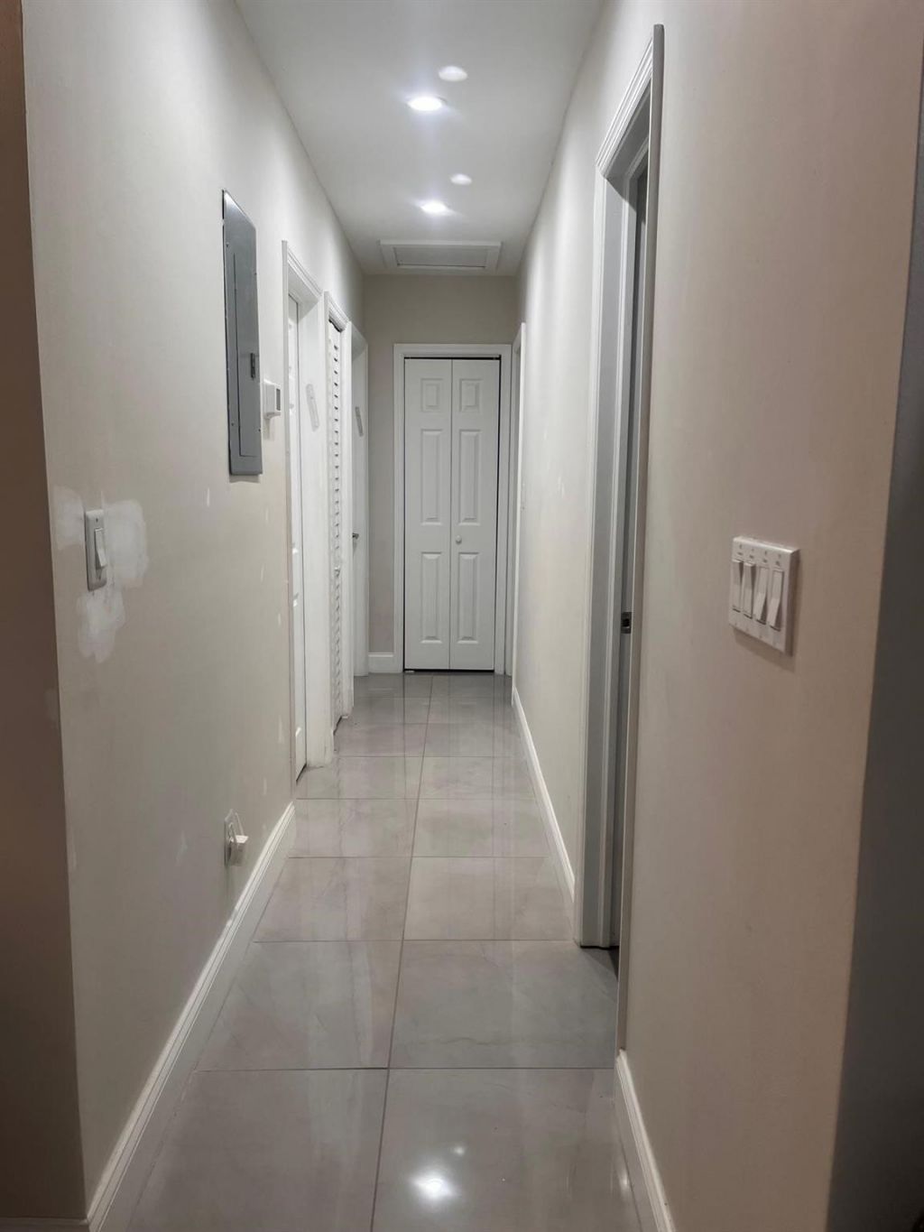 850 NE 173rd Terrace, Miami, FL 33162 Photo