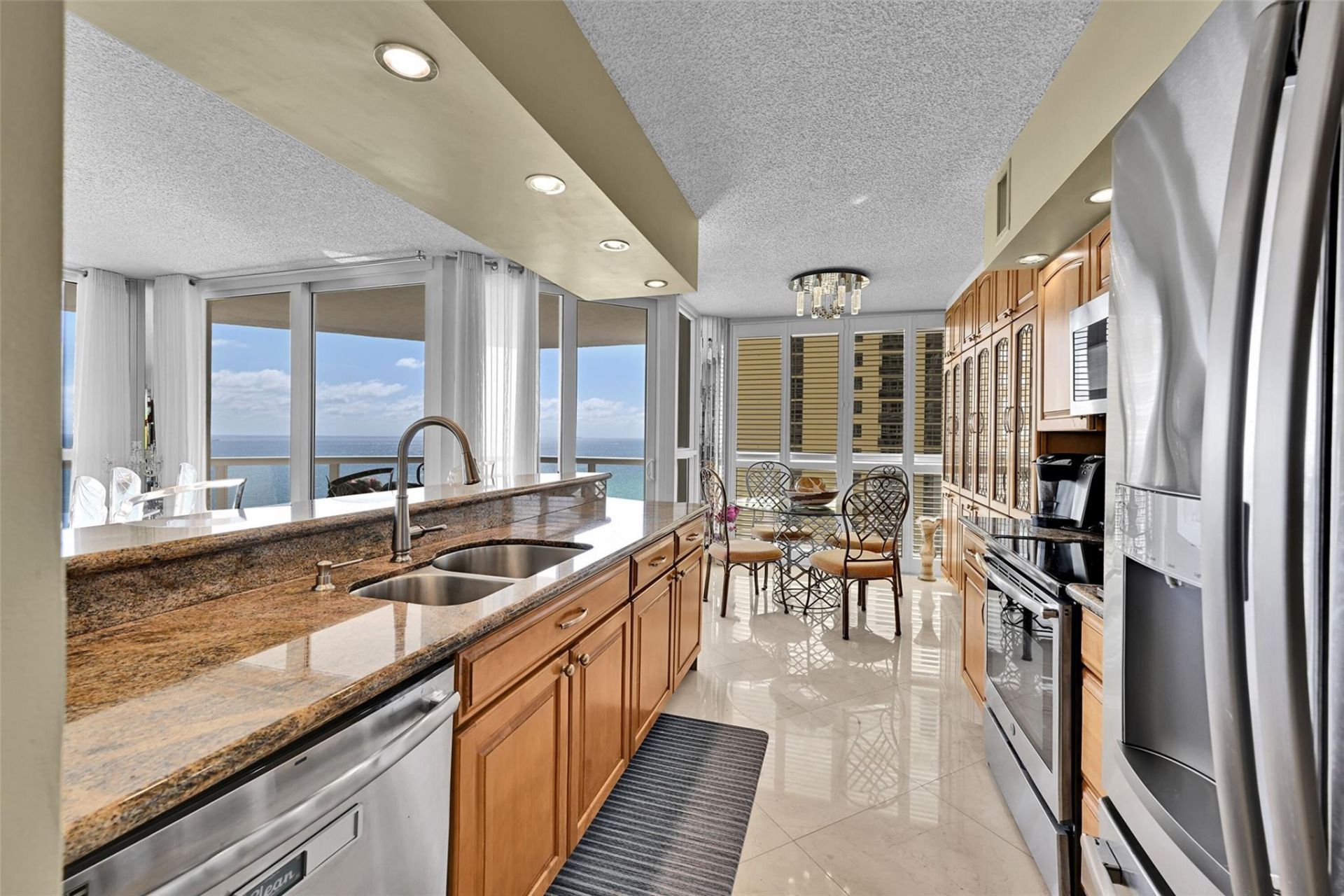 16425 Collins Avenue, Unit 2011, Sunny Isles Beach, FL 33160 Photo