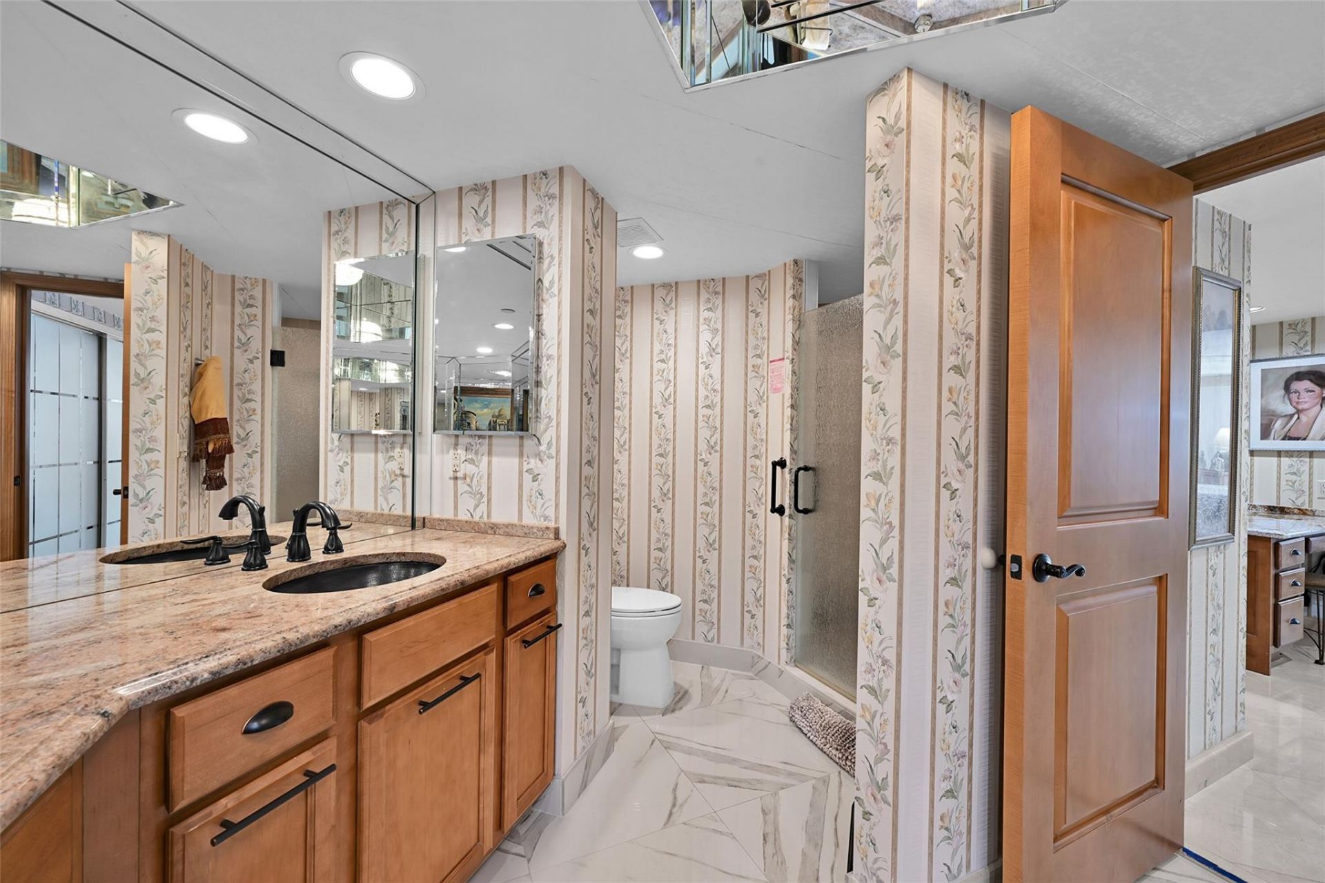 16425 Collins Avenue, Unit 2011, Sunny Isles Beach, FL 33160 Photo