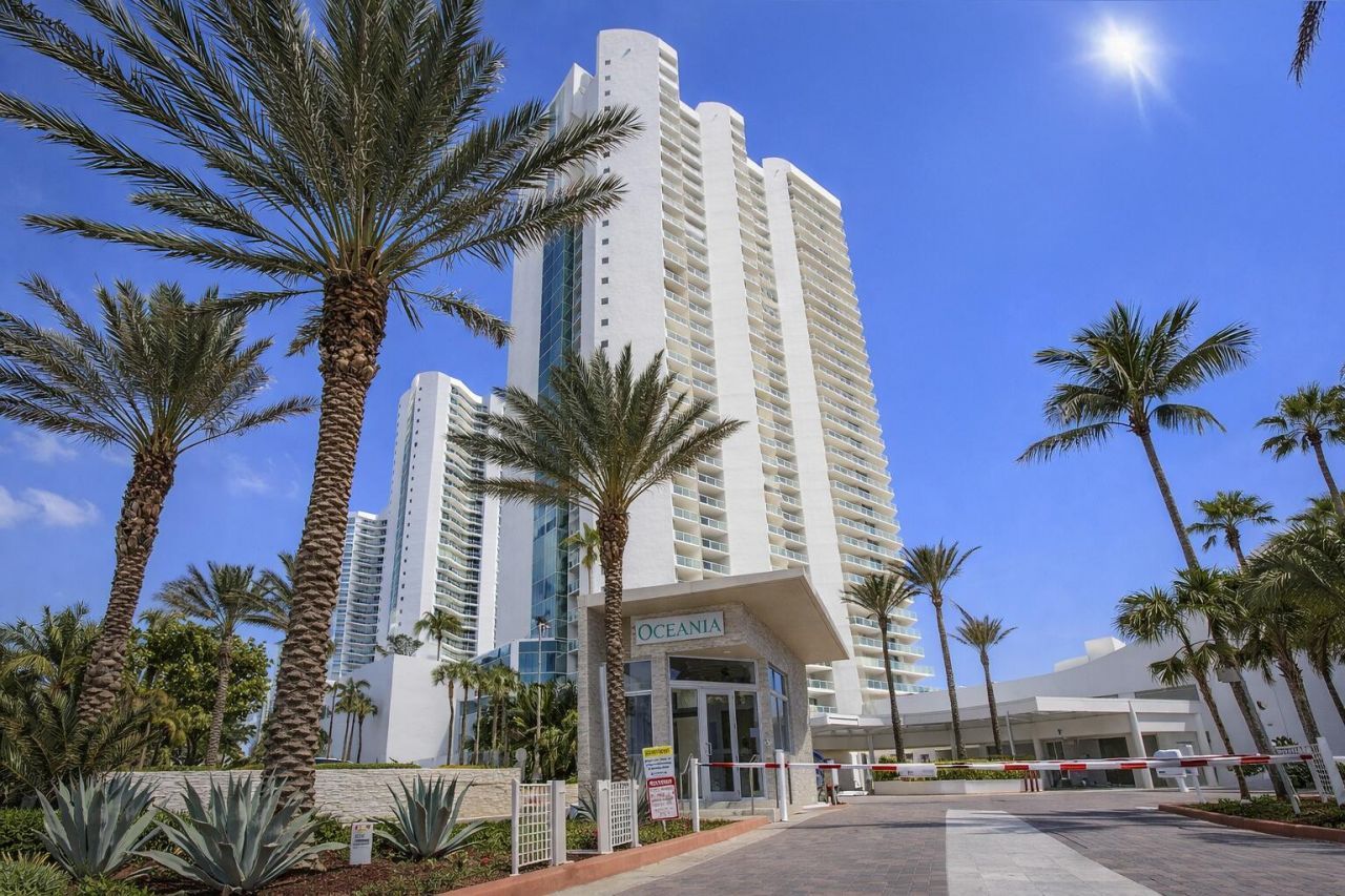 16425 Collins Avenue, Unit 2011, Sunny Isles Beach, FL 33160 Photo