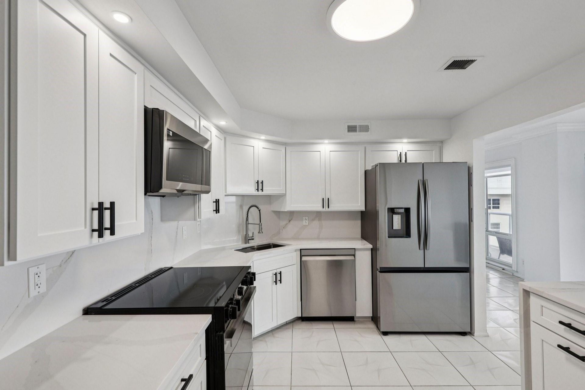 111 N Pompano Beach Blvd, Unit 1801, Pompano Beach, FL 33062 Photo