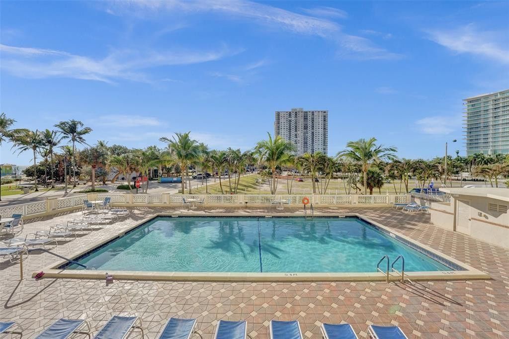 111 N Pompano Beach Blvd, Unit 1801, Pompano Beach, FL 33062 Photo