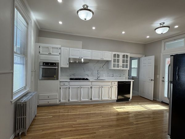 6 Channing St, Unit 1, Newton, MA 02458