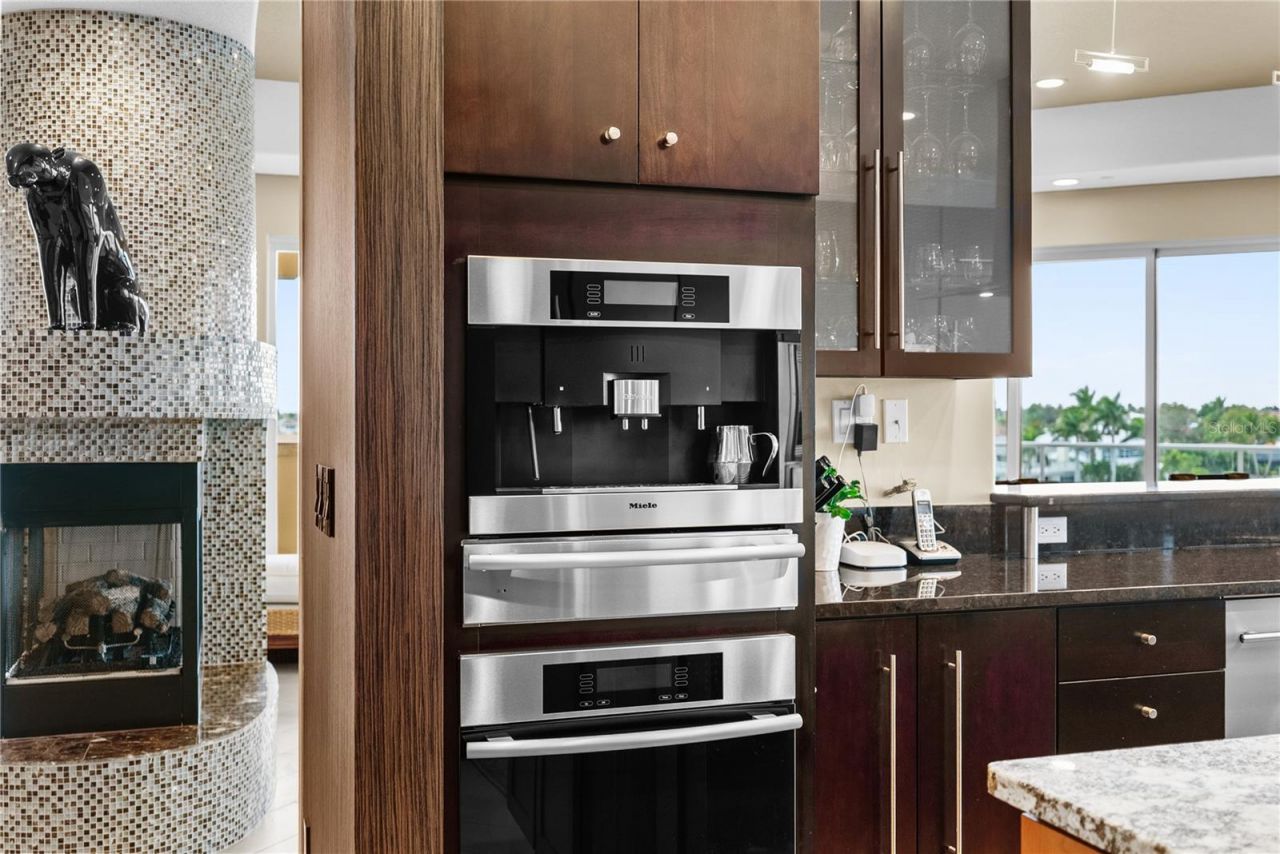 40 Bayview Court S, Unit 3, Saint Petersburg, FL 33711 Photo