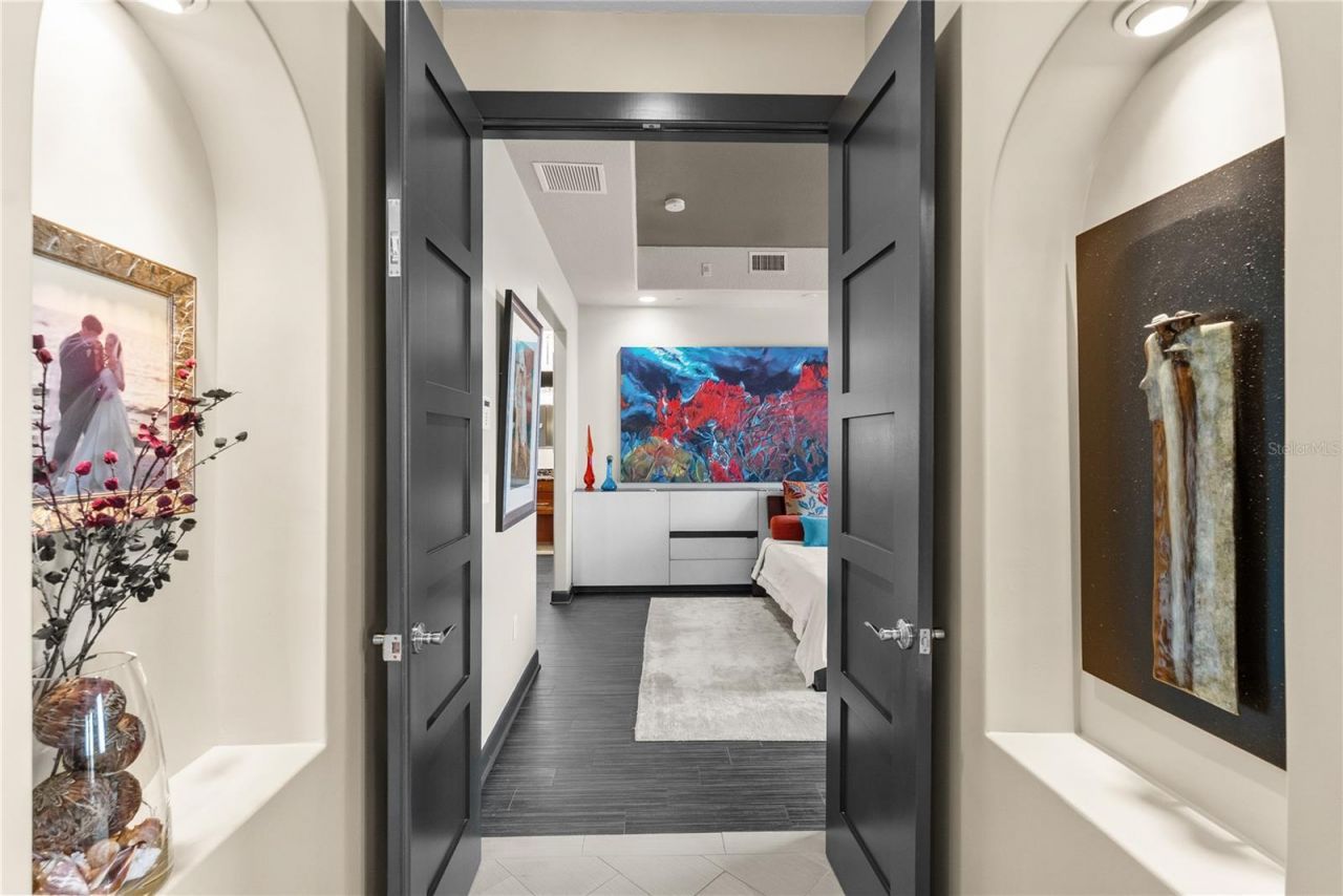 40 Bayview Court S, Unit 3, Saint Petersburg, FL 33711 Photo