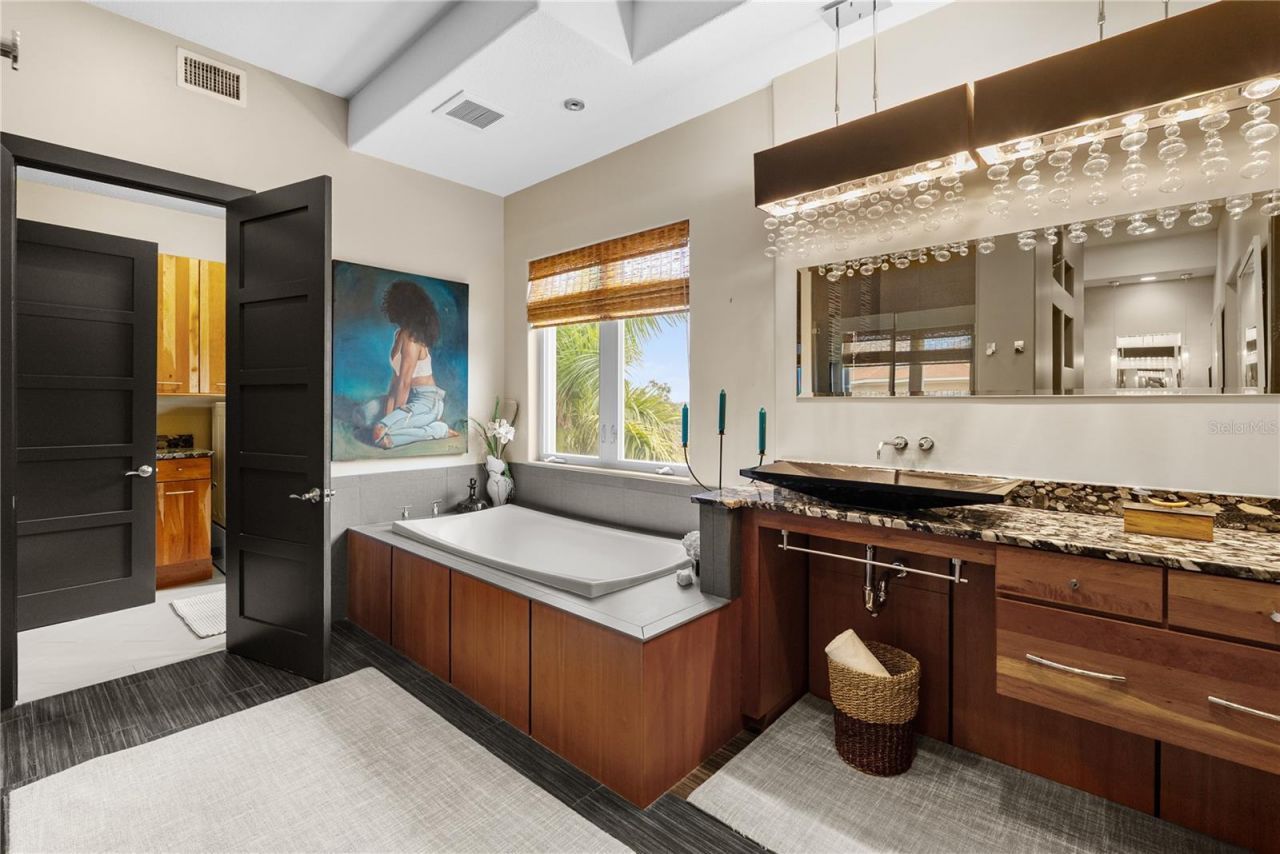 40 Bayview Court S, Unit 3, Saint Petersburg, FL 33711 Photo