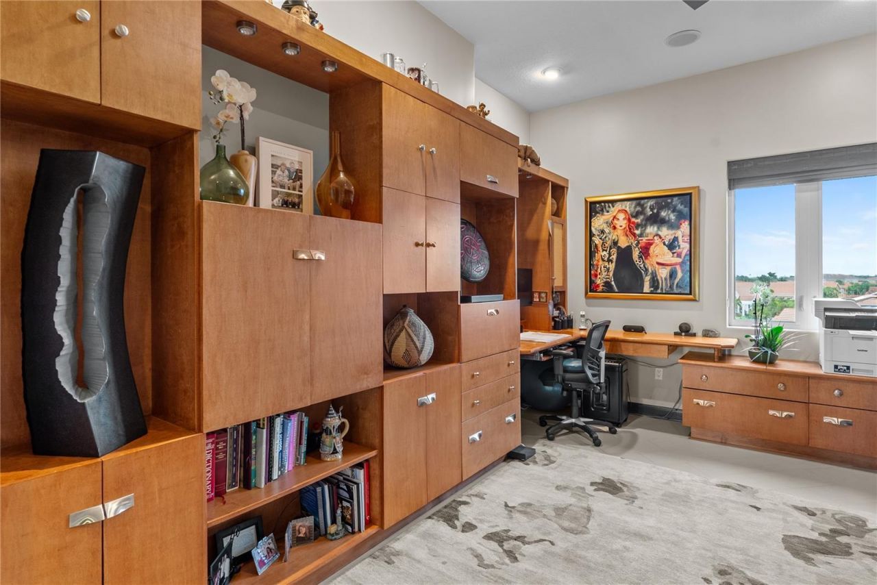 40 Bayview Court S, Unit 3, Saint Petersburg, FL 33711 Photo