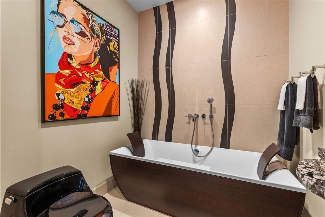 40 Bayview Court S, Unit 3, Saint Petersburg, FL 33711 Photo