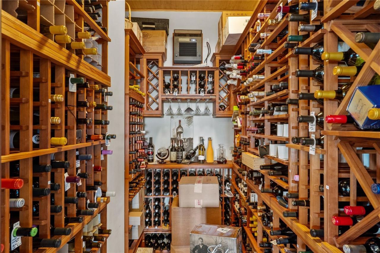 40 Bayview Court S, Unit 3, Saint Petersburg, FL 33711 Photo