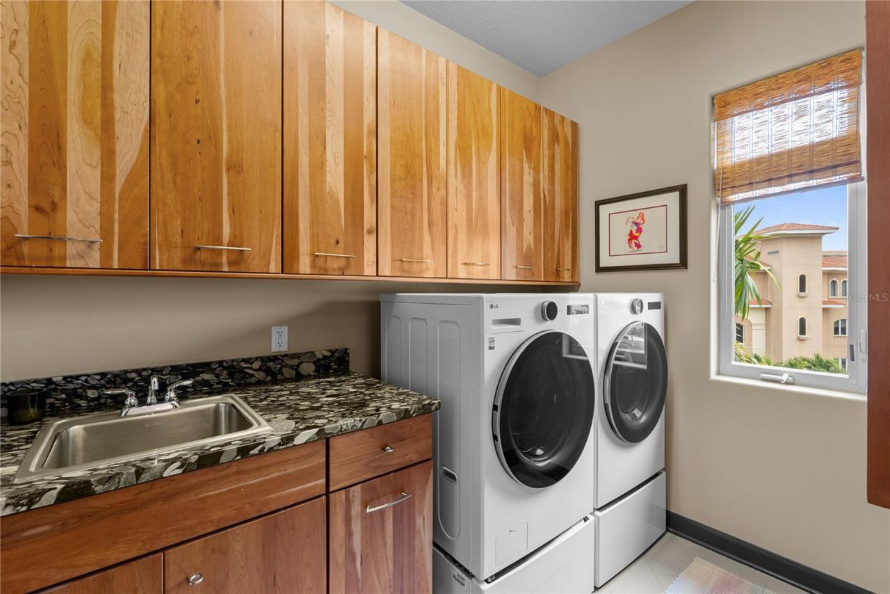 40 Bayview Court S, Unit 3, Saint Petersburg, FL 33711 Photo