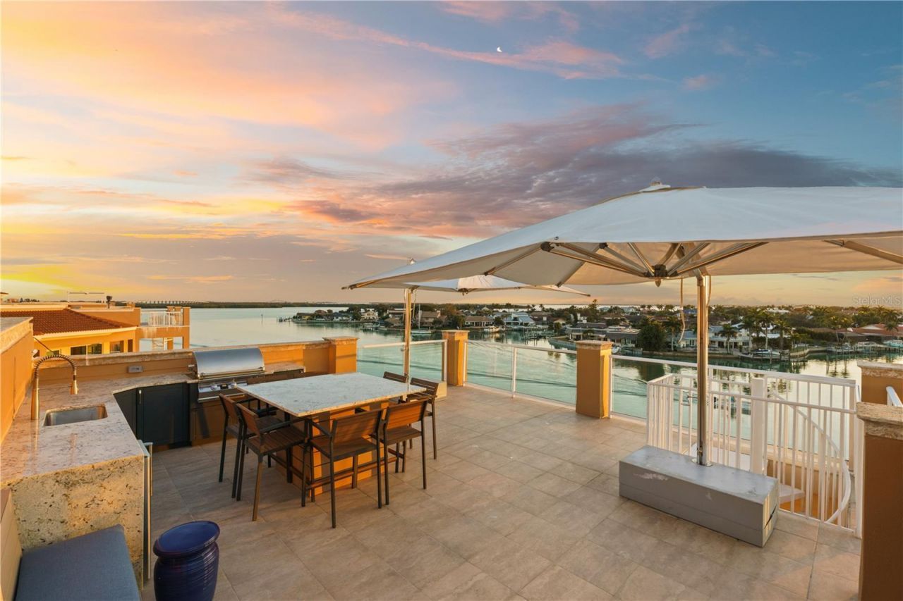 40 Bayview Court S, Unit 3, Saint Petersburg, FL 33711 Photo