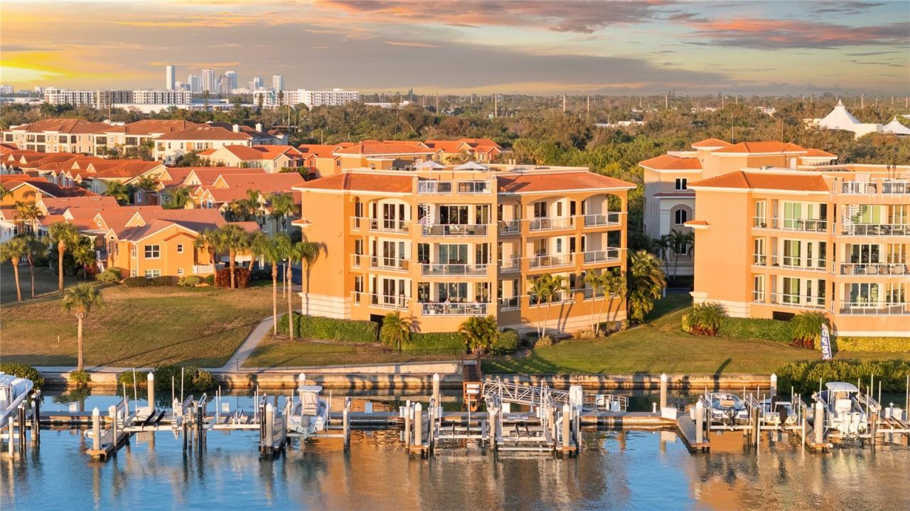 40 Bayview Court S, Unit 3, Saint Petersburg, FL 33711 Photo