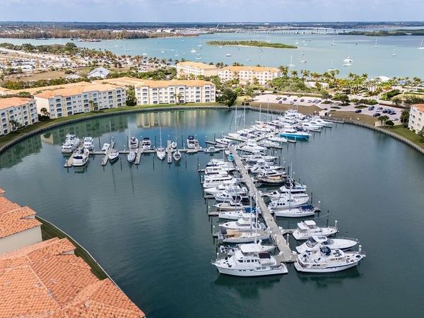 17 Harbour Isle Drive W, Unit 103, Fort Pierce, FL 34949