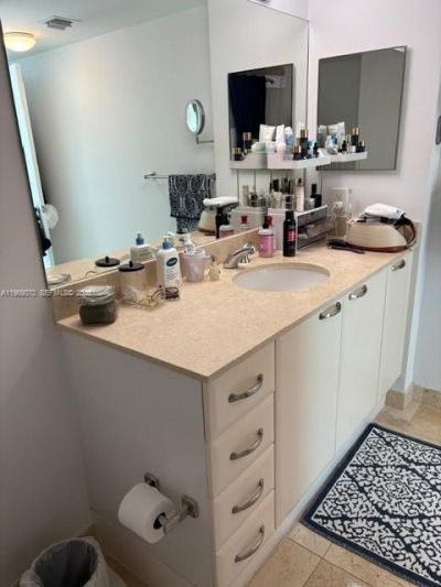 2101 Brickell Ave , Unit 1807, Miami, FL 33129 Photo