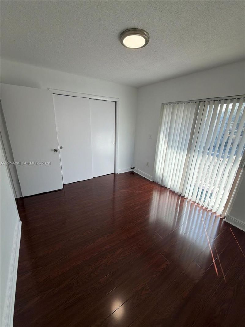 1621 NW 16th Ave, Unit 5, Miami, FL 33125 Photo