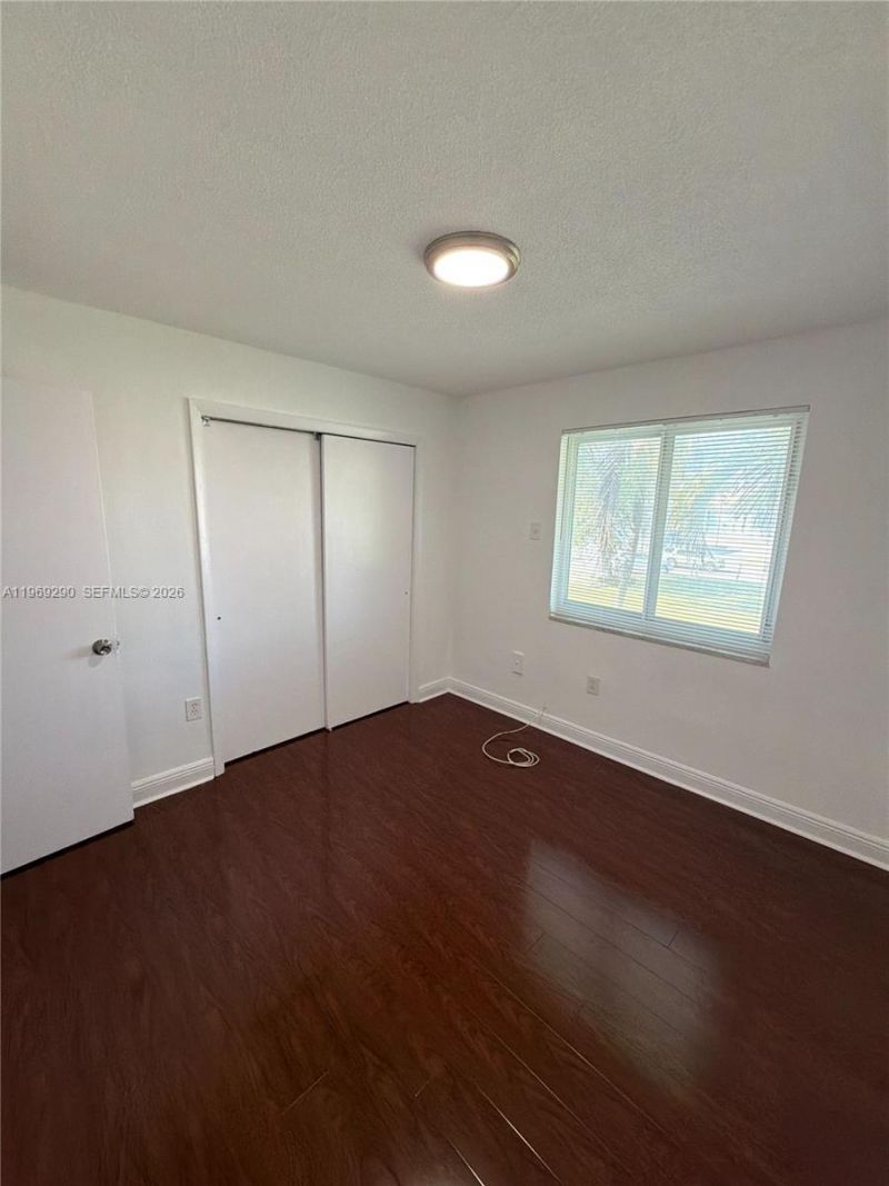 1621 NW 16th Ave, Unit 5, Miami, FL 33125 Photo