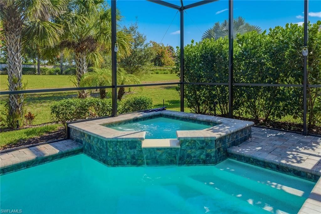 2730 Aviamar Cir, Naples, FL 34114 Photo