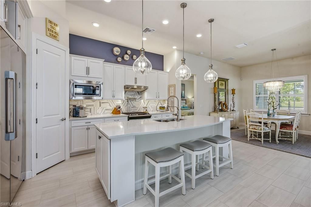 2730 Aviamar Cir, Naples, FL 34114 Photo