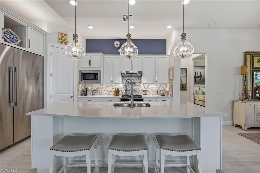 2730 Aviamar Cir, Naples, FL 34114 Photo