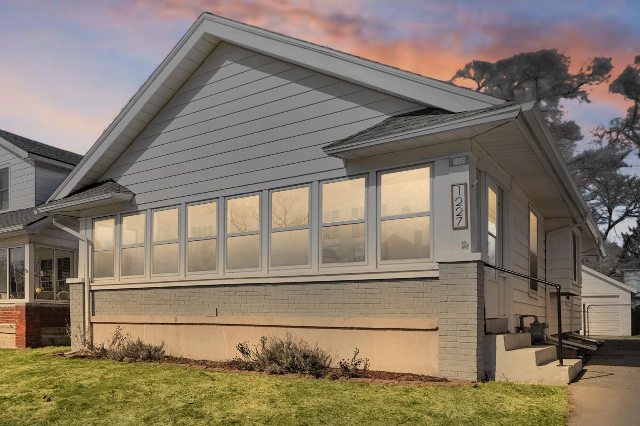 1227 Joosten Street Sw, Wyoming, MI 49509 Main Photo